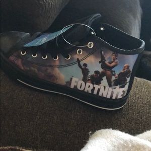 Size 4 boys fortnite shoes